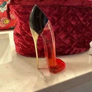 carolina herrera very good girl parfum